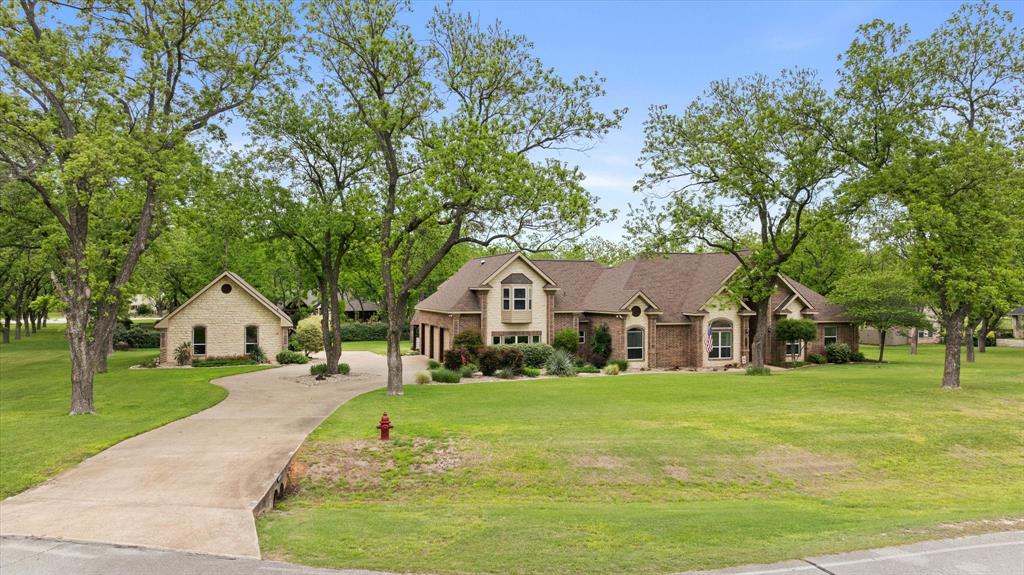 7404 Fox Fire Court Property Photo 2
