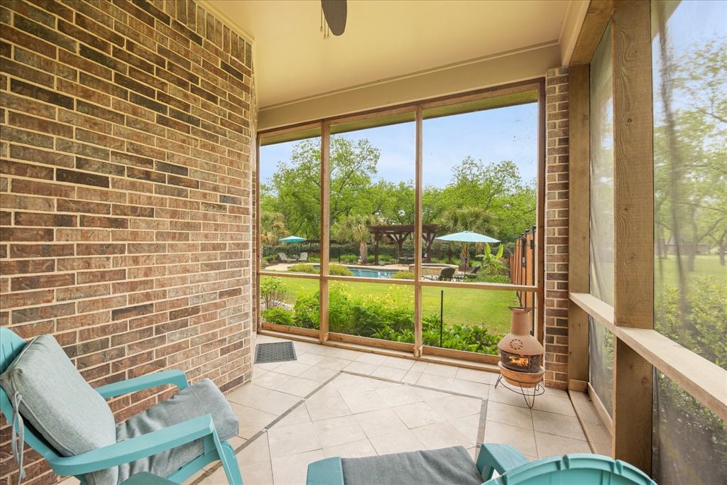 7404 Fox Fire Court Property Photo 12