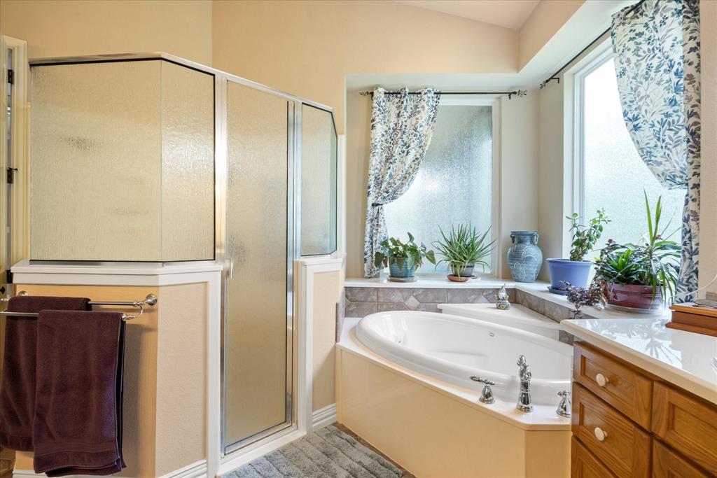 7404 Fox Fire Court Property Photo 14