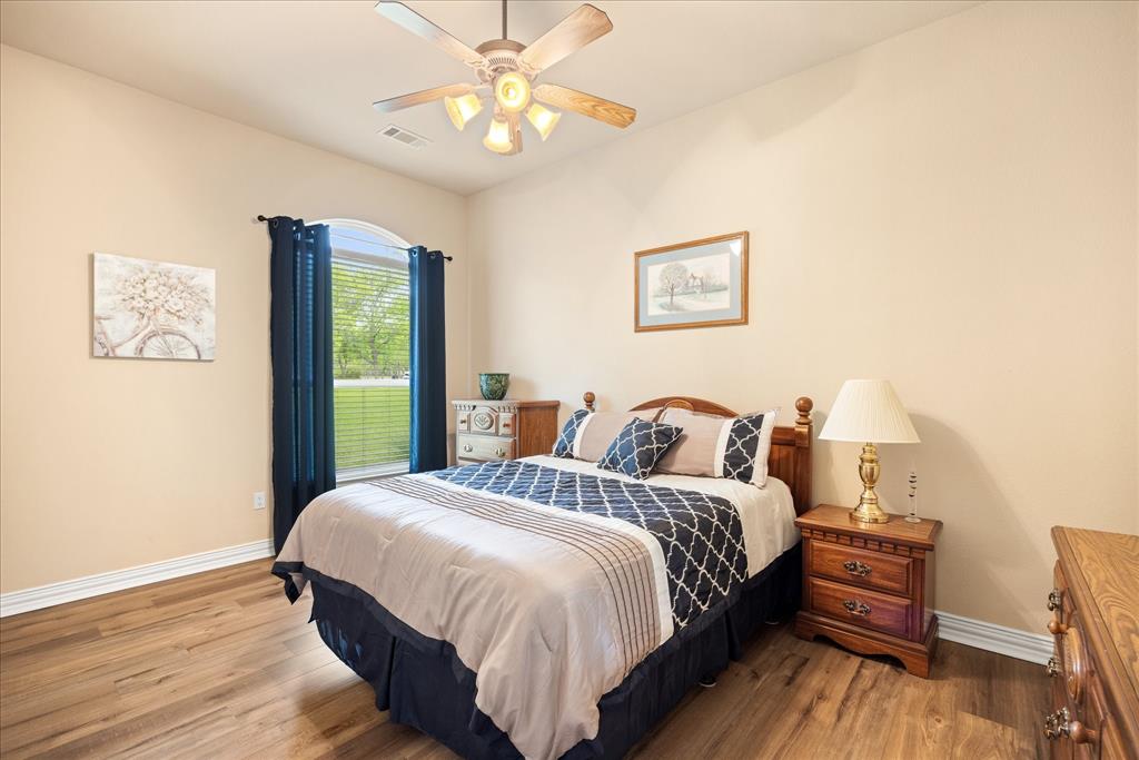 7404 Fox Fire Court Property Photo 23