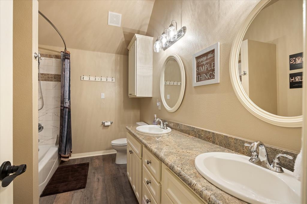 7404 Fox Fire Court Property Photo 26