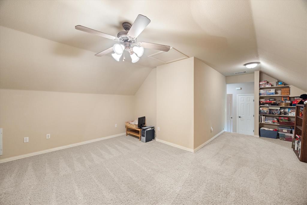 7404 Fox Fire Court Property Photo 28