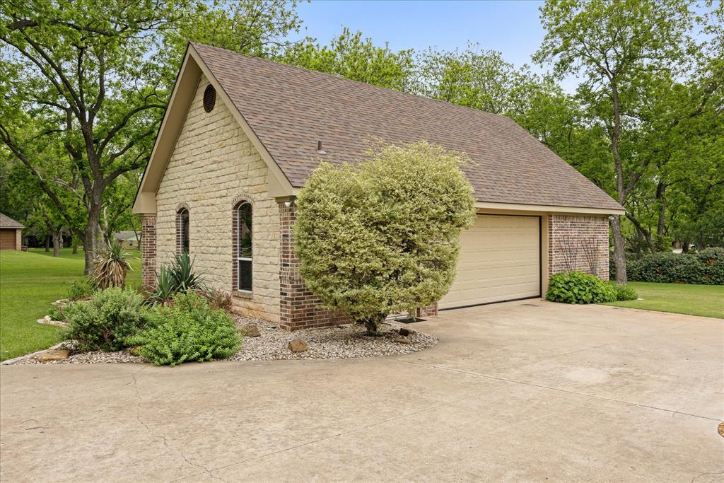 7404 Fox Fire Court Property Photo 30