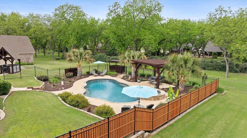 7404 Fox Fire Court Property Photo 36