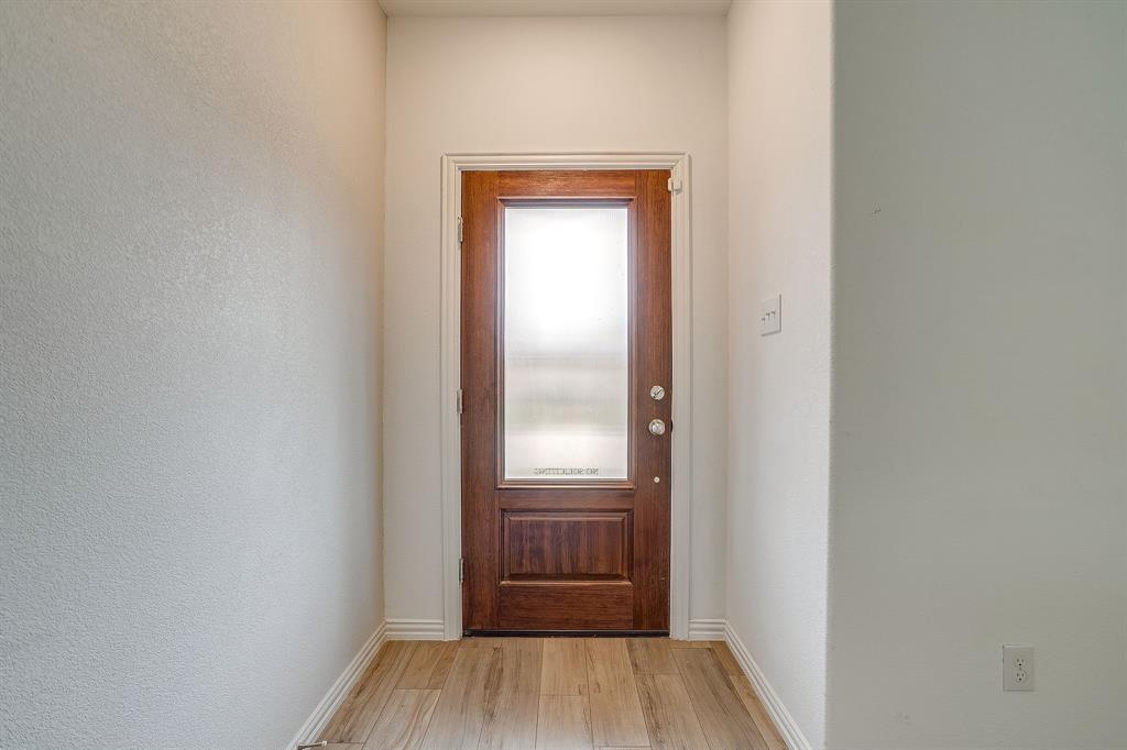 1605 River Crossing Drive Property Photo 6