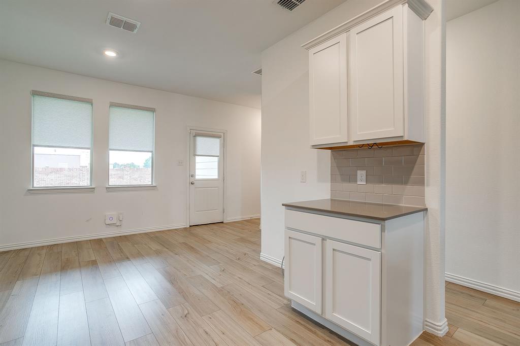 1605 River Crossing Drive Property Photo 14