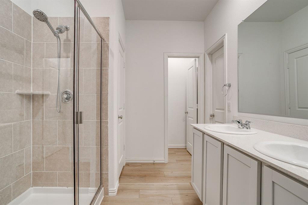 1605 River Crossing Drive Property Photo 29