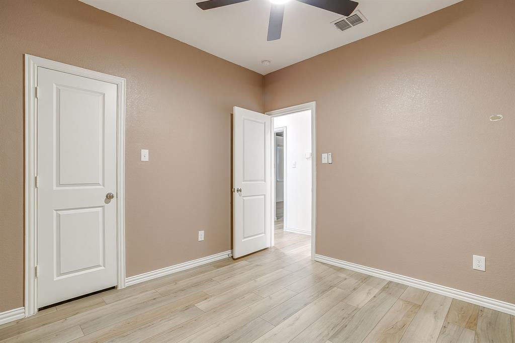 1605 River Crossing Drive Property Photo 33