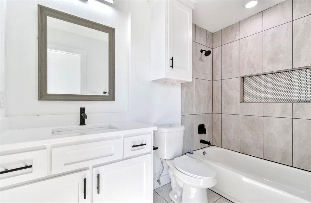 2113 Wright Street A Property Photo 13