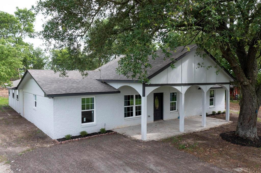 6060 County Road 166 Property Photo 1