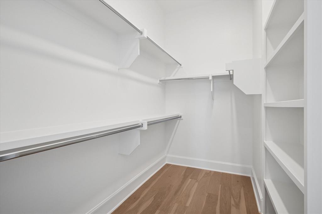 14956 Oak Street Property Photo 9