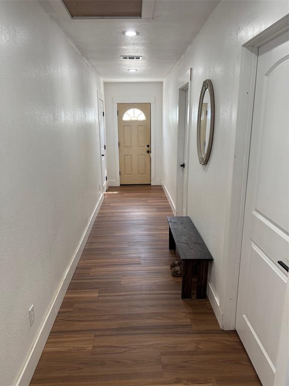 200 S Hillcrest Avenue Property Photo 11