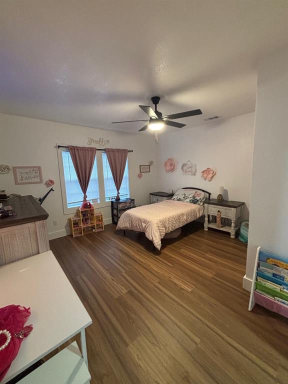 200 S Hillcrest Avenue Property Photo 15