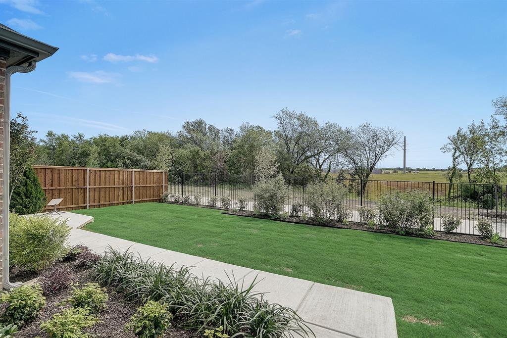 2040 Bluestem Road Property Photo 23