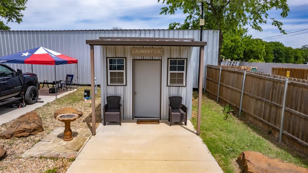4650 Robertson Road Property Photo 4