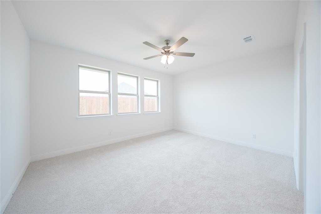 3104 Patrinia Street Property Photo 9
