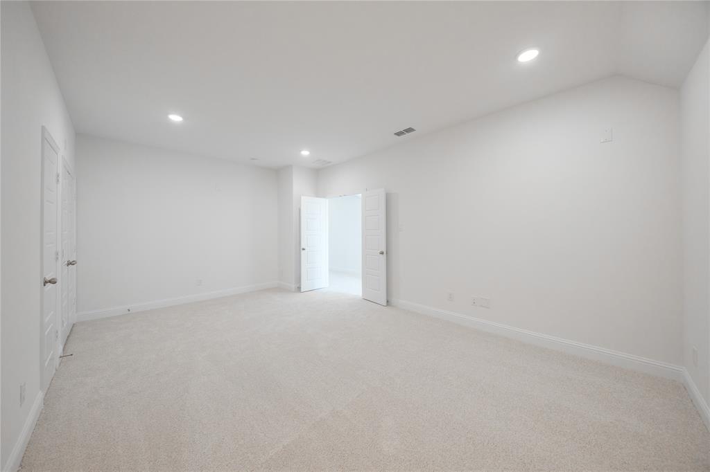 3104 Patrinia Street Property Photo 16