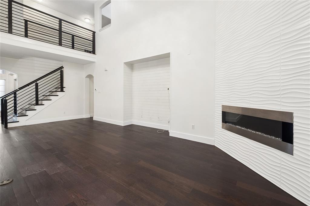 3905 Kite Meadow Drive Property Photo 3