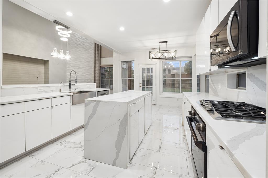 3905 Kite Meadow Drive Property Photo 10