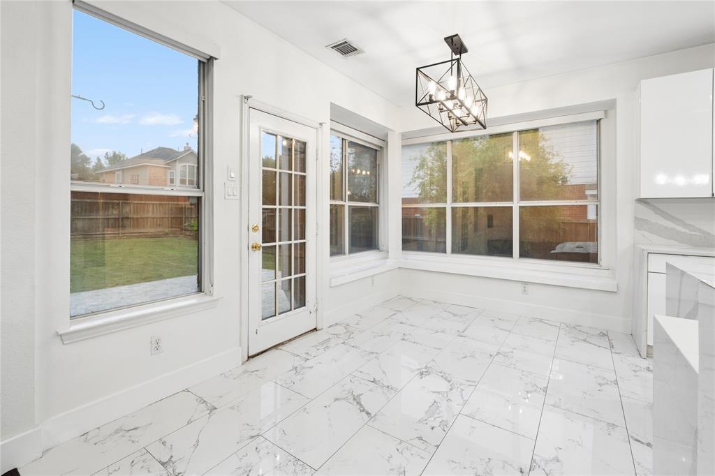 3905 Kite Meadow Drive Property Photo 14
