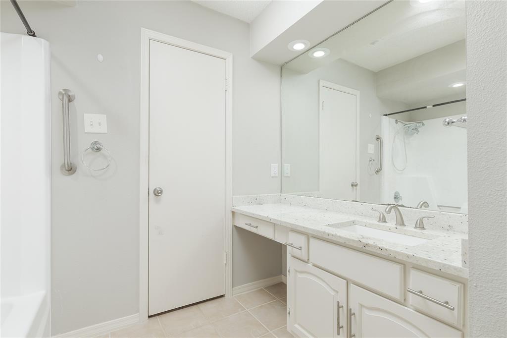 9142 Emberglow Lane Property Photo 12