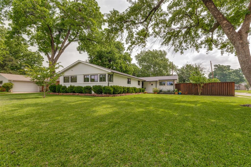 3581 Woodleigh Drive