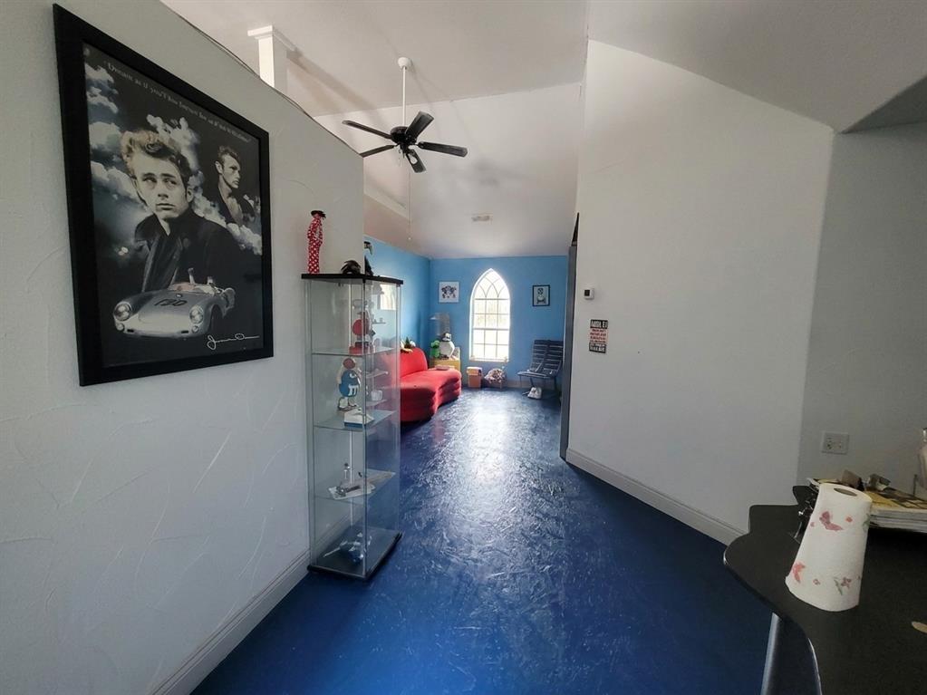 6804 Telephone Road Property Photo 16