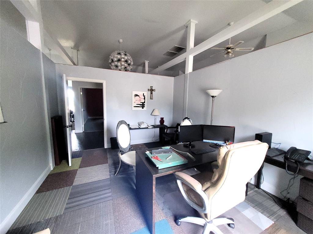 6804 Telephone Road Property Photo 18