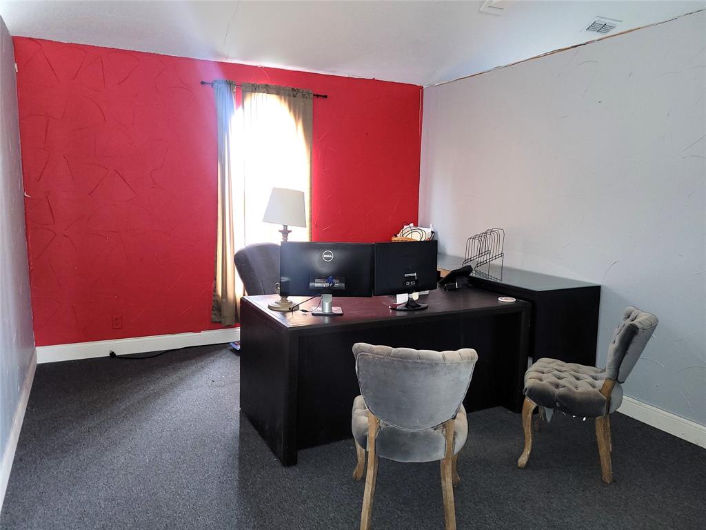 6804 Telephone Road Property Photo 20