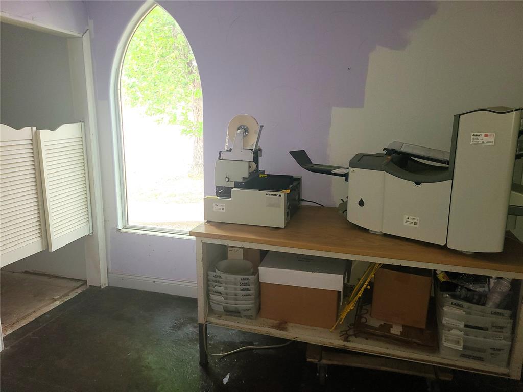6804 Telephone Road Property Photo 25