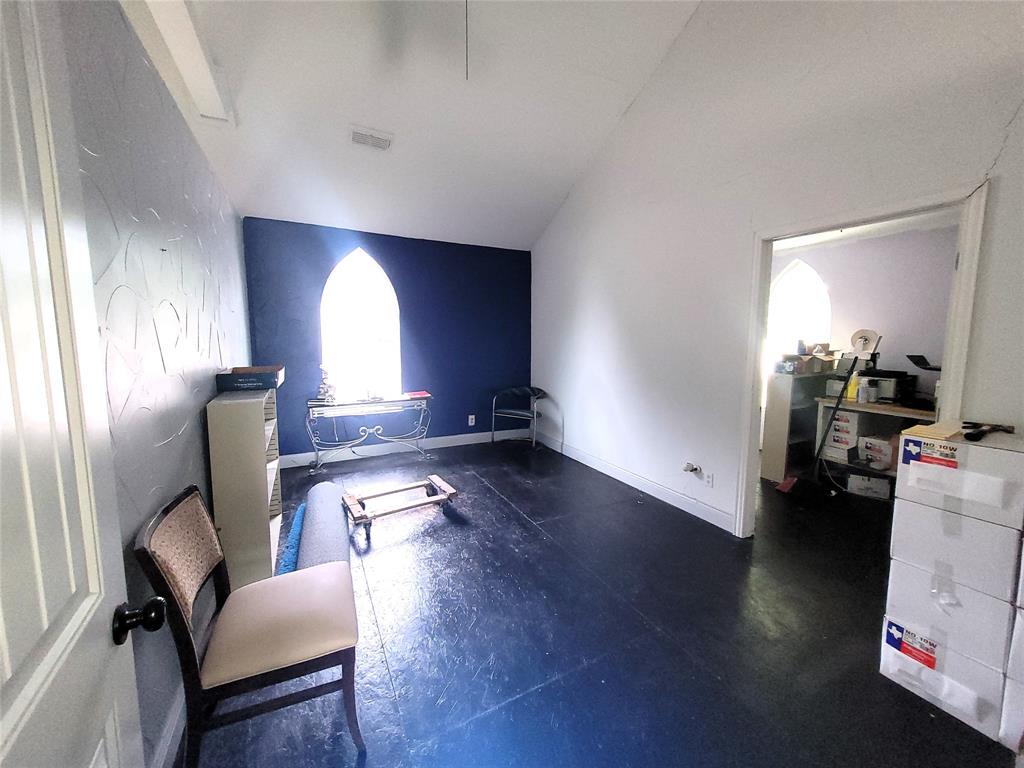 6804 Telephone Road Property Photo 27