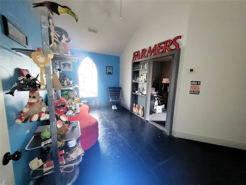 6804 Telephone Road Property Photo 29