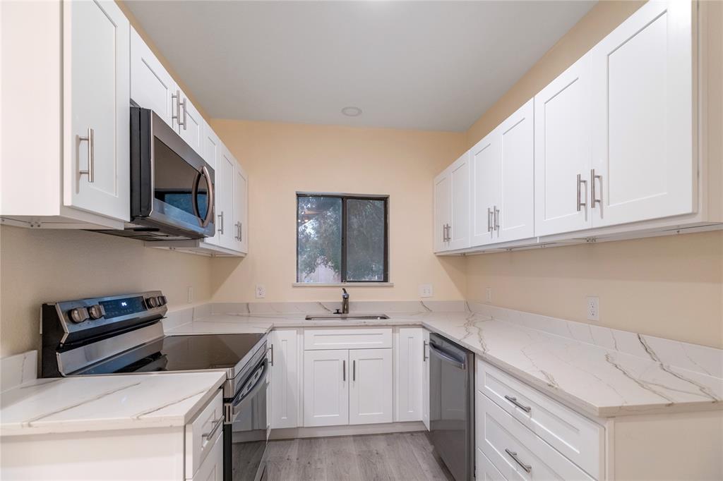 5550 Spring Valley Road H23 Property Photo 7