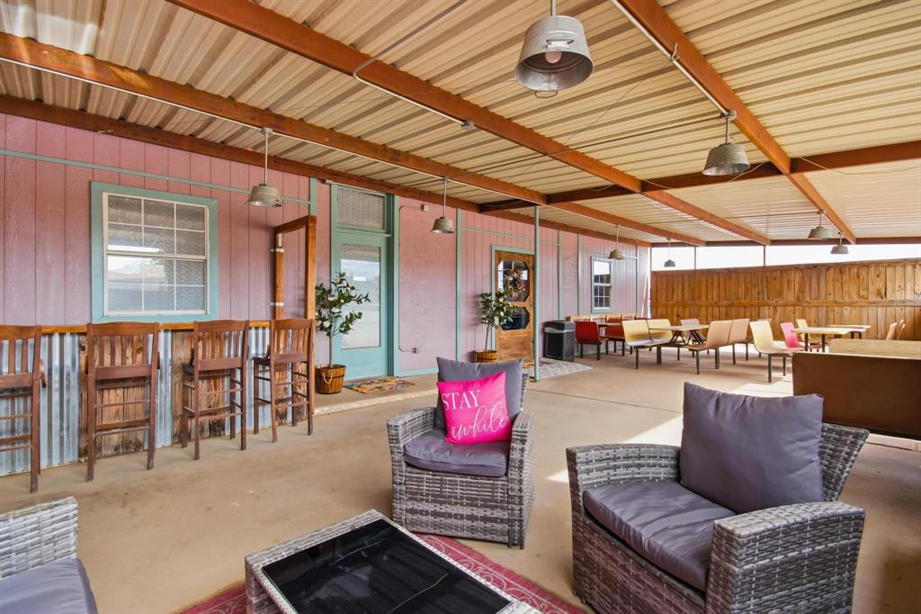 1801 Commercial Avenue Property Photo 7
