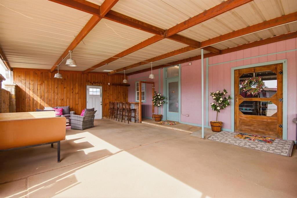 1801 Commercial Avenue Property Photo 11