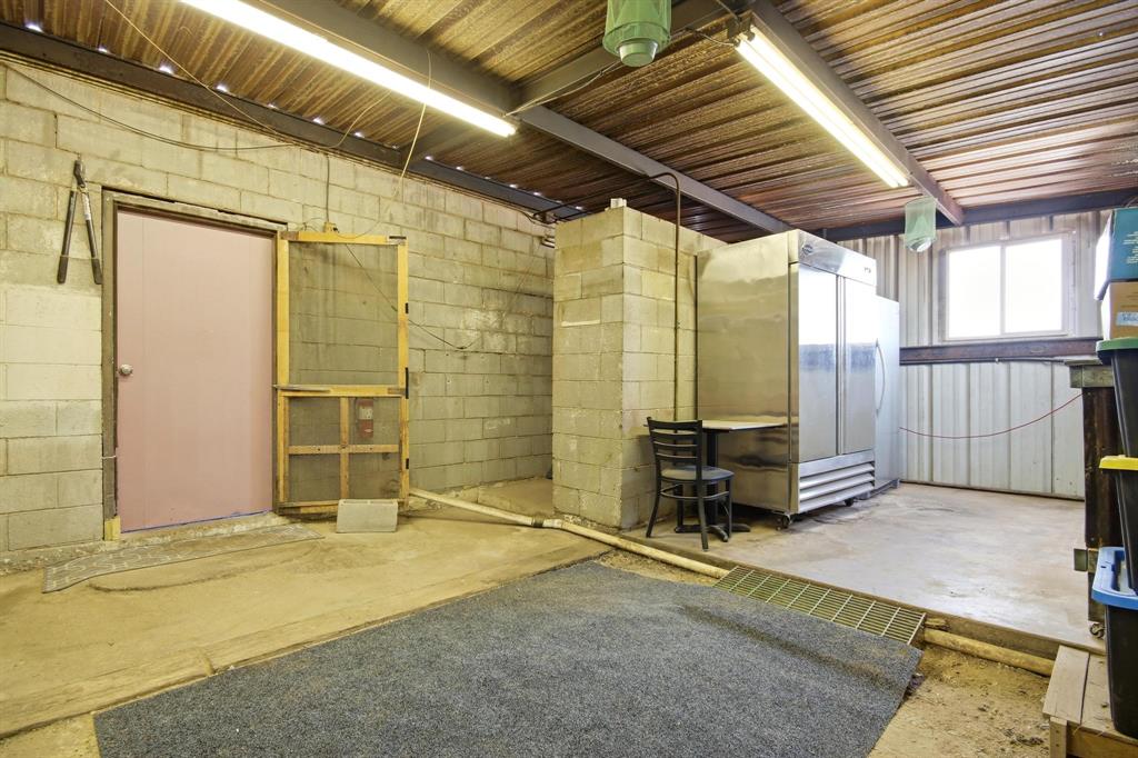 1801 Commercial Avenue Property Photo 15