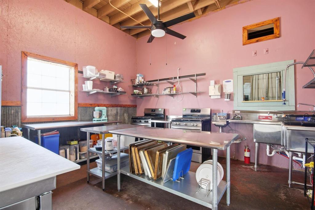 1801 Commercial Avenue Property Photo 30
