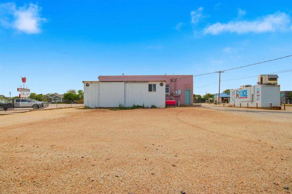 1801 Commercial Avenue Property Photo 32