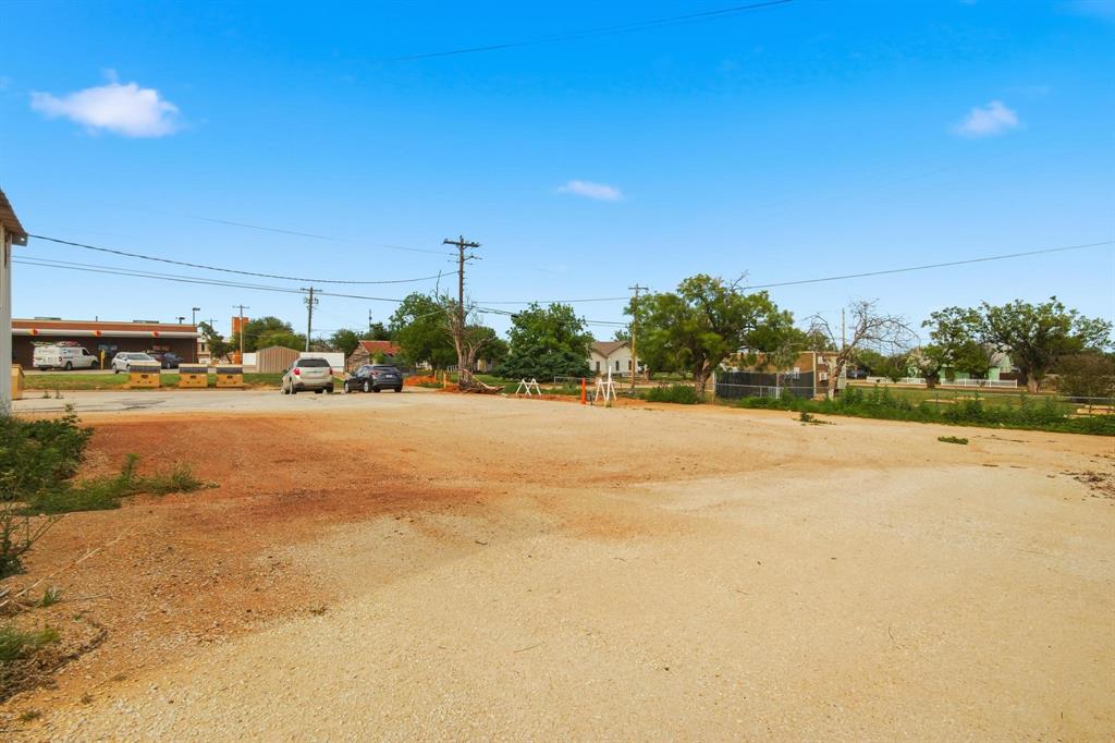 1801 Commercial Avenue Property Photo 34