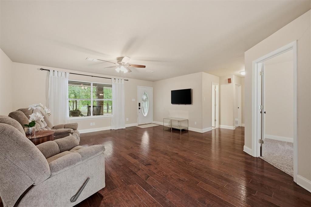 4476 County Road 107 Property Photo 6