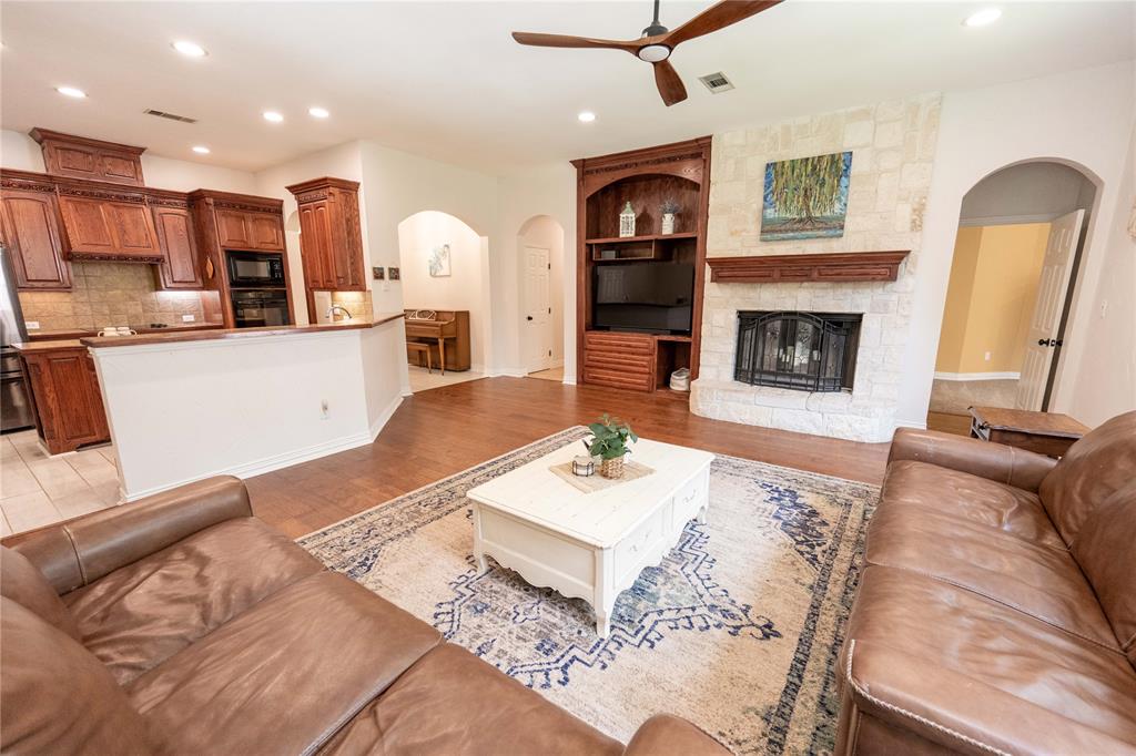 735 Sleepy Hollow Lane Property Photo 7