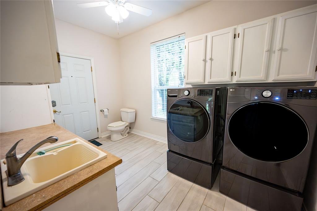 735 Sleepy Hollow Lane Property Photo 14