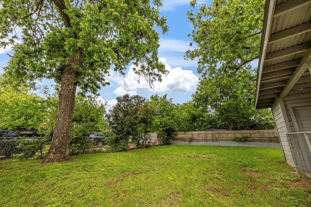 719 W Tarleton Street Property Photo 25