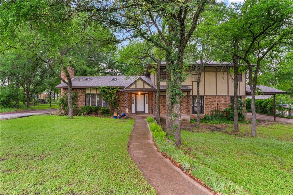220 Annetta Property Photo 2