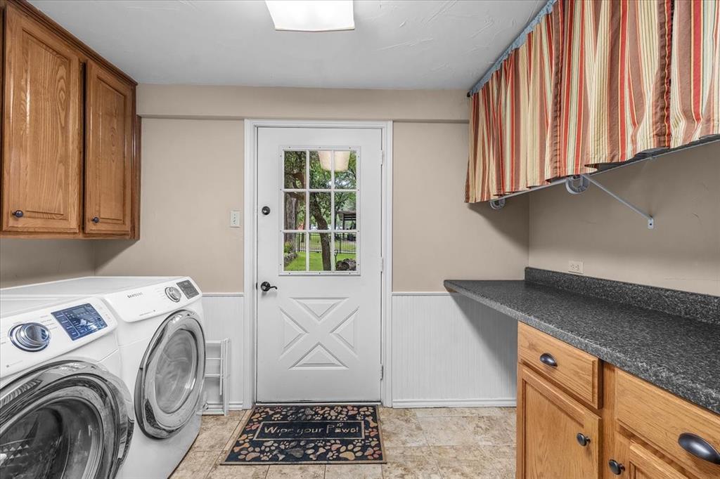 220 Annetta Property Photo 8