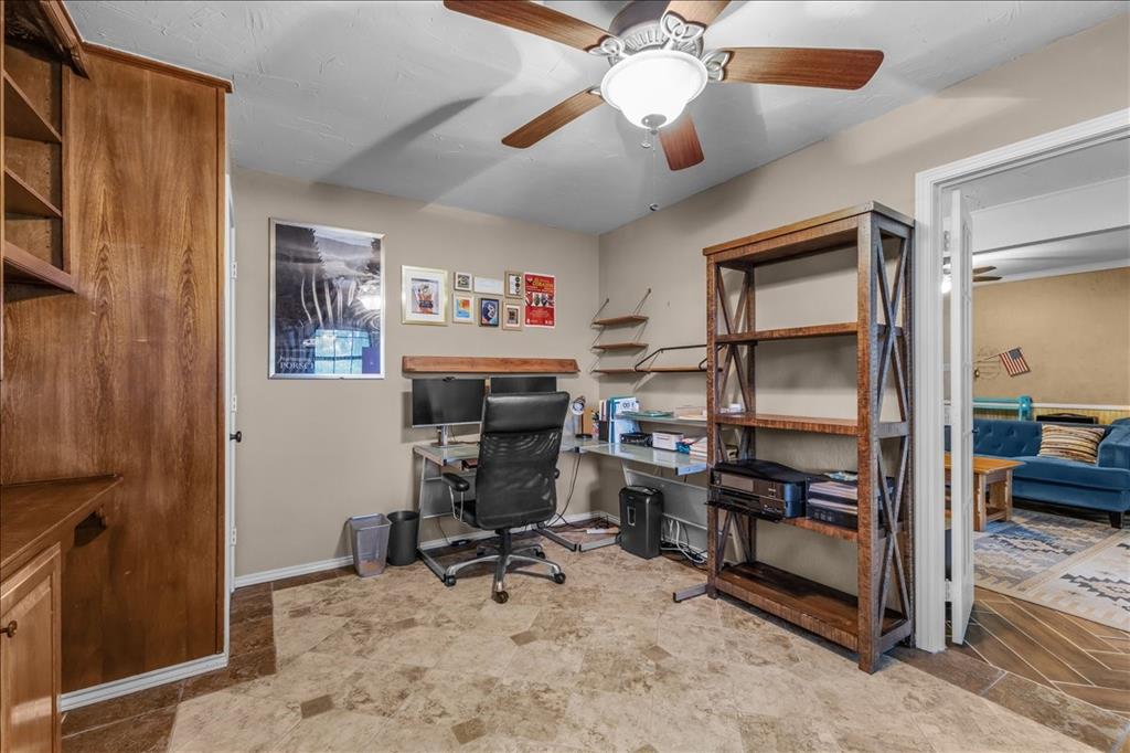 220 Annetta Property Photo 17