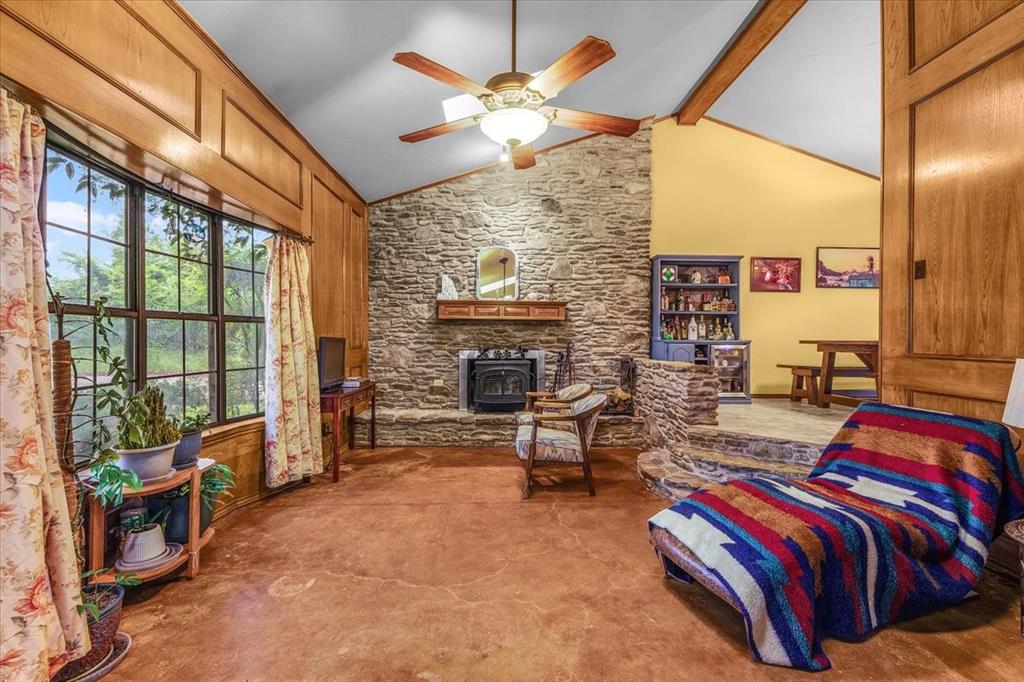 220 Annetta Property Photo 20