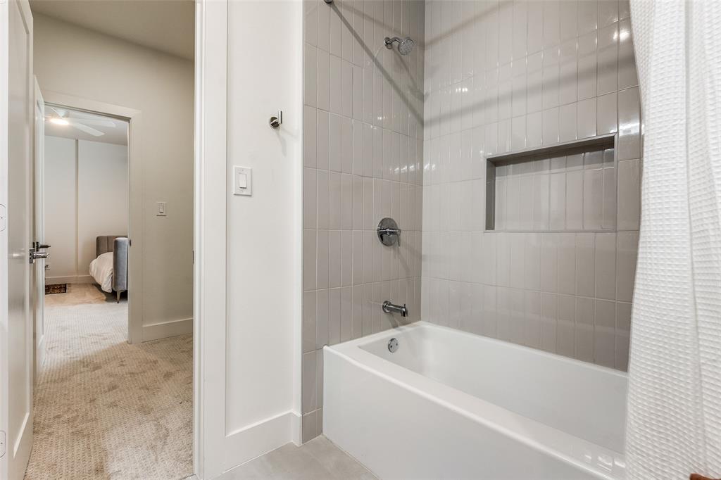 6331 Lakeshore Property Photo 29