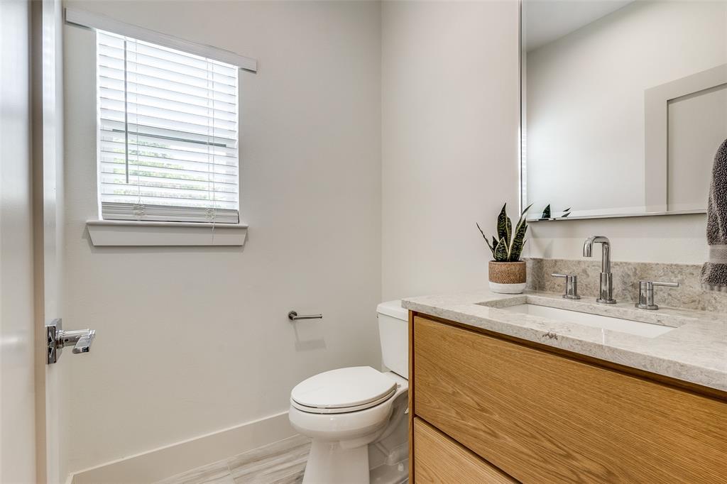 6331 Lakeshore Property Photo 31