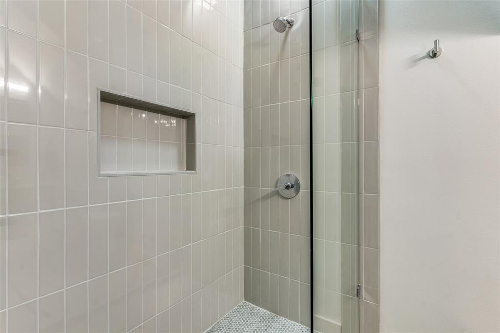 6331 Lakeshore Property Photo 34